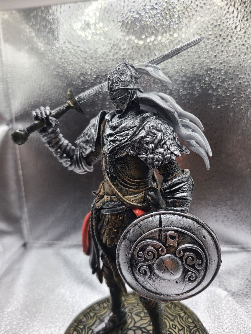 エルデンリング　フィギュア エルデンリング」、「狼の戦鬼」フィギュア展示！ マント無し軽装版で