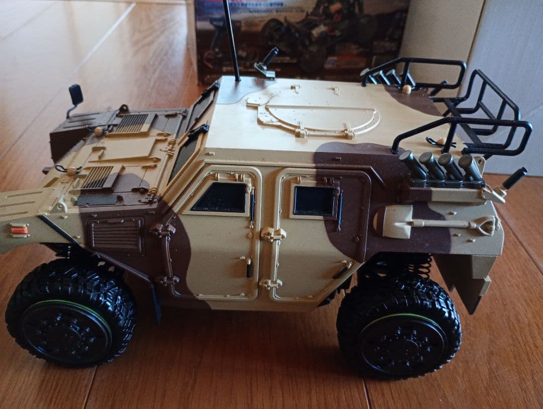 京商 1/16 陸上自衛隊 軽装甲機動車 レディーセット 電動RC 京商 1/16 陸上自衛隊 軽装甲機動車 レディーセット 電動RC