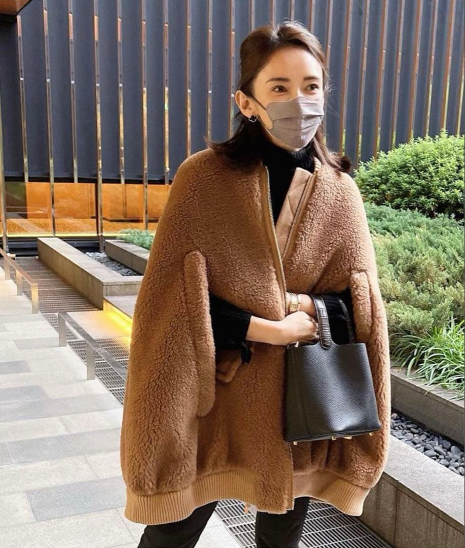 Max Mara マックスマーラ テディベア ケープ ポンチョ コート - メルカリ