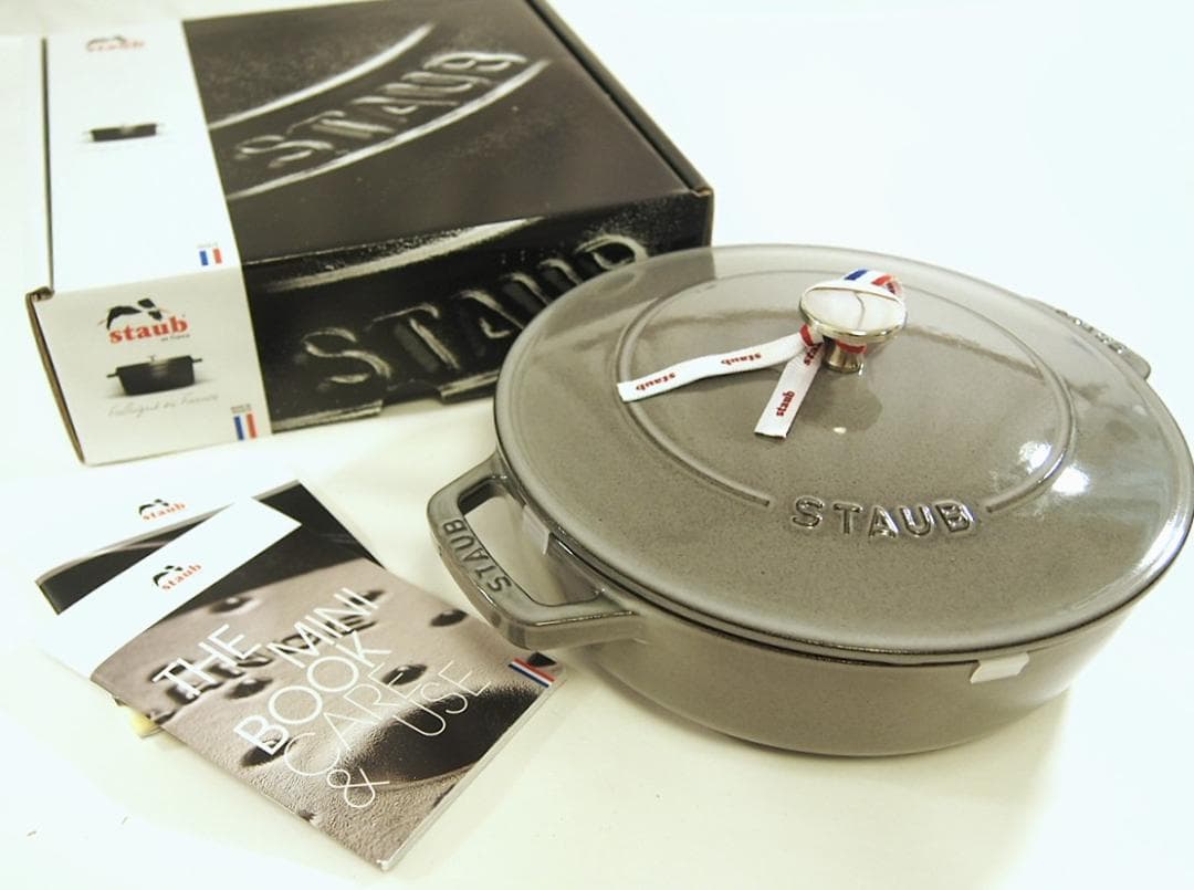 伊勢丹★新品未開封★定価38500円Staubブレーザー24㎝ソテーバンストウブ 伊勢丹☆新品未開封☆定価38500円Staubブレーザー24㎝ソテーバン
