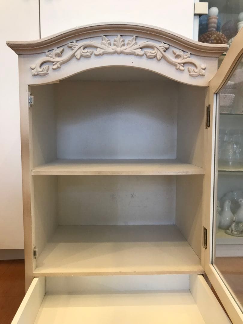 専用☆ salut!/サリュ ロココ調 キャビネット ガラス飾り棚 ホワイト