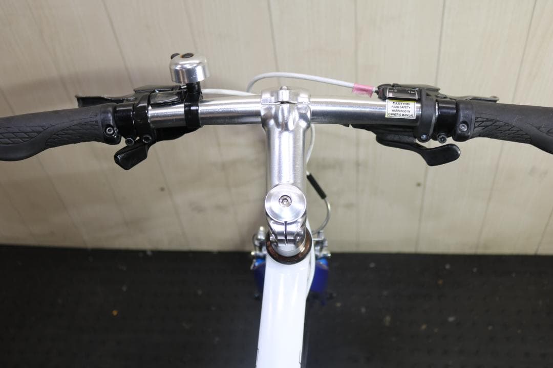GIANT ESCAPE R3 700C アルミ 24速 435mm 白 クロスGIANT ESCAPE R3