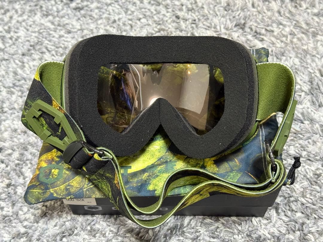 OUT OF ゴーグル アウトオフ 未使用品 オマケでゴーグルソック