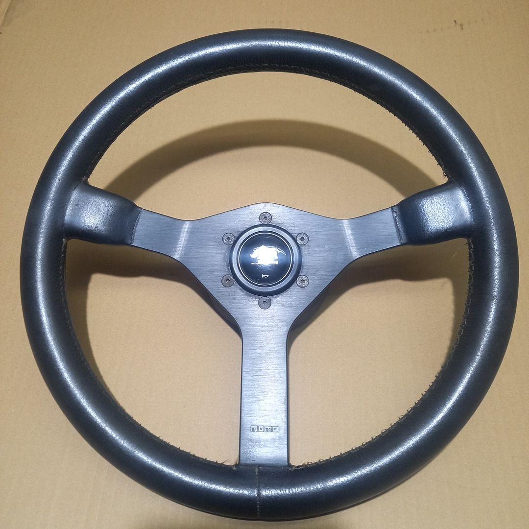 ジムニー　JA11　純正オプション　MOMO　ステアリングハンドル　ボス付き ジムニー JA11 純正オプション MOMO ステアリング ボス サイホーン