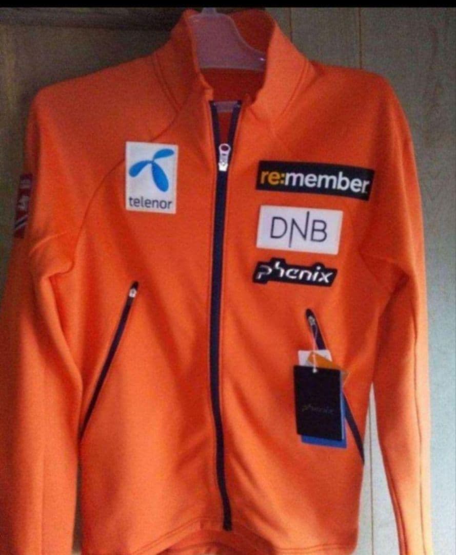 b 新品タグ付 フェニックス Norway team モデル パーカー ミドラー