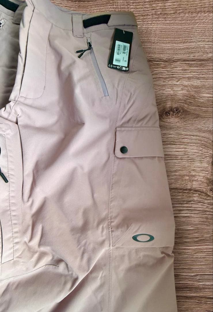 新品 Oakley スノーボードパンツ F0A406105 サイズM - メルカリ