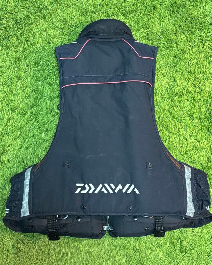 Daiwa ライフジャケット(枕付き) L サイズ DF-3506 ブラック