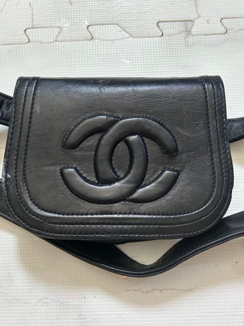 な*さ様 CHANEL ブラックレザー ショルダーバッグ Chanel Black Satin Mini Classic Square Flap Shoulder Bag 17