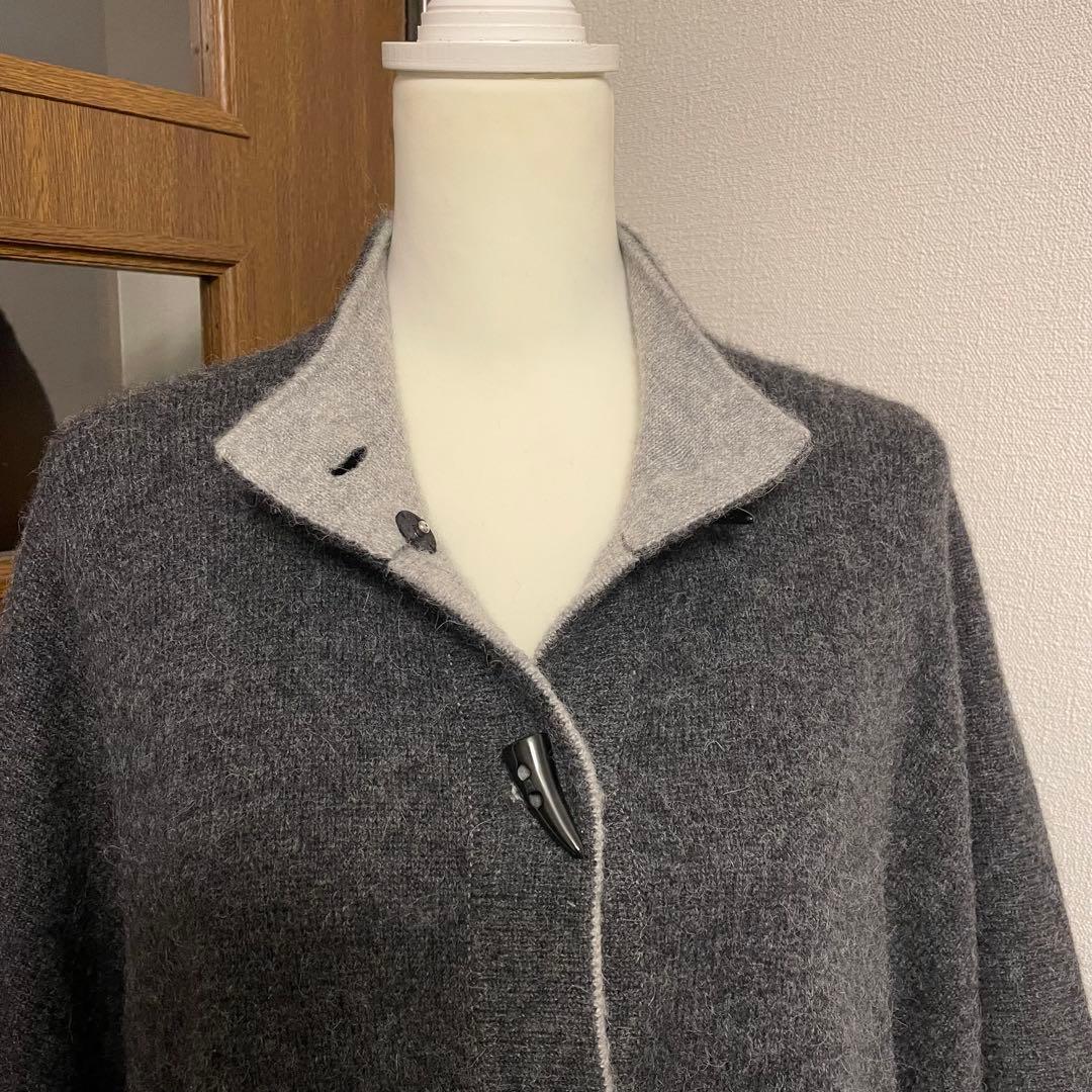 レリアン ウールアルパカ混 マント ニット チャコールグレー系
