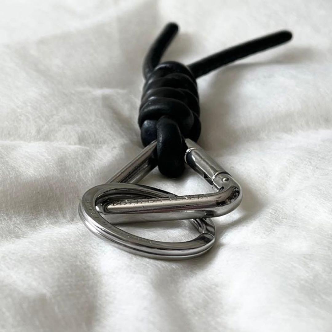 ボッテガヴェネタ トライアングル キーリング レザー 黒 ブラック