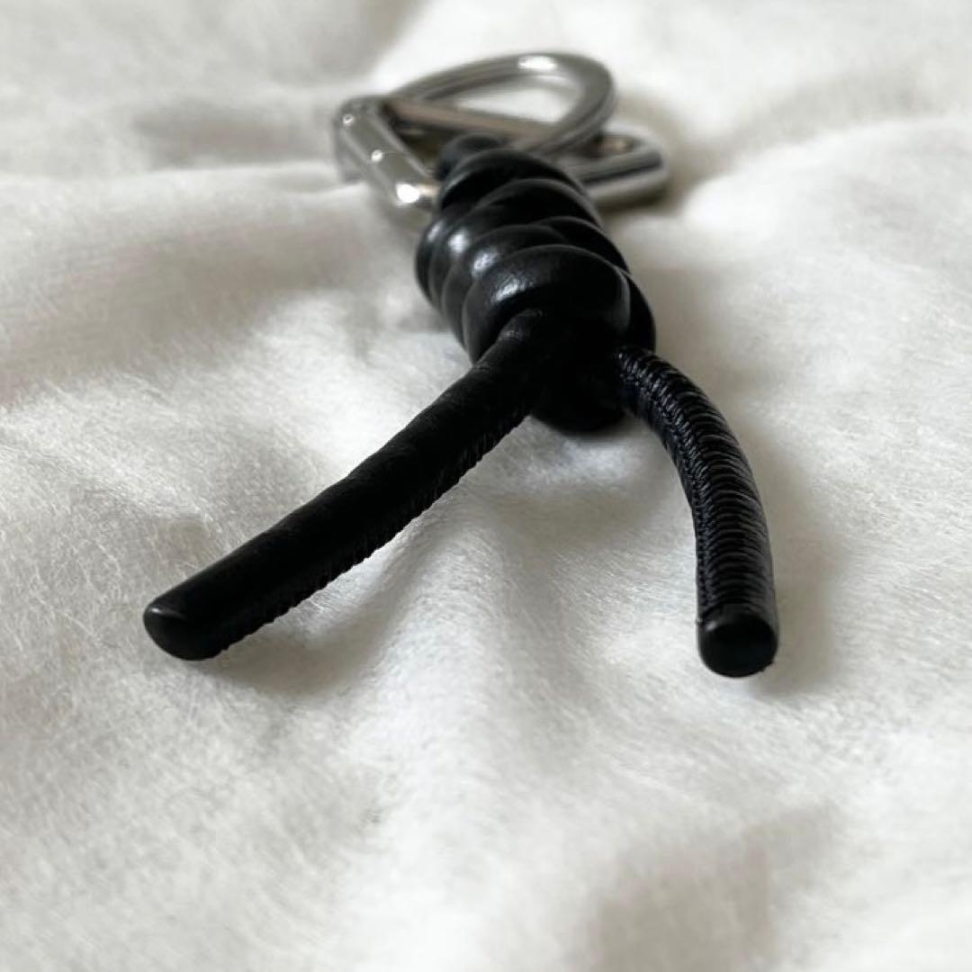 ボッテガヴェネタ トライアングル キーリング レザー 黒 ブラック