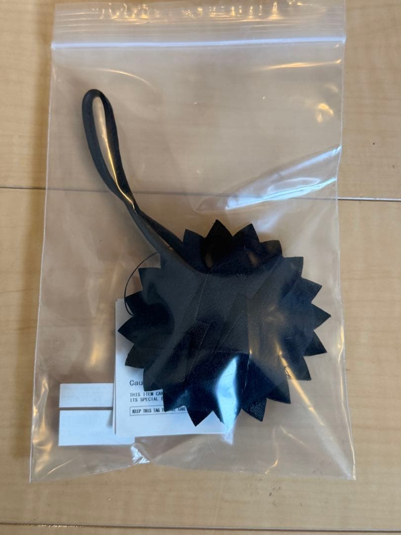 undercover × fragment レザーチャーム 大 フラグメント G103971617