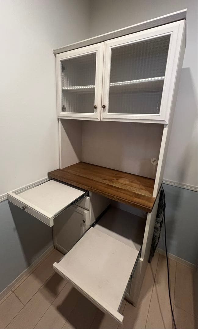 B-COMPANY(ビーカンパニー）アンティーク食器棚