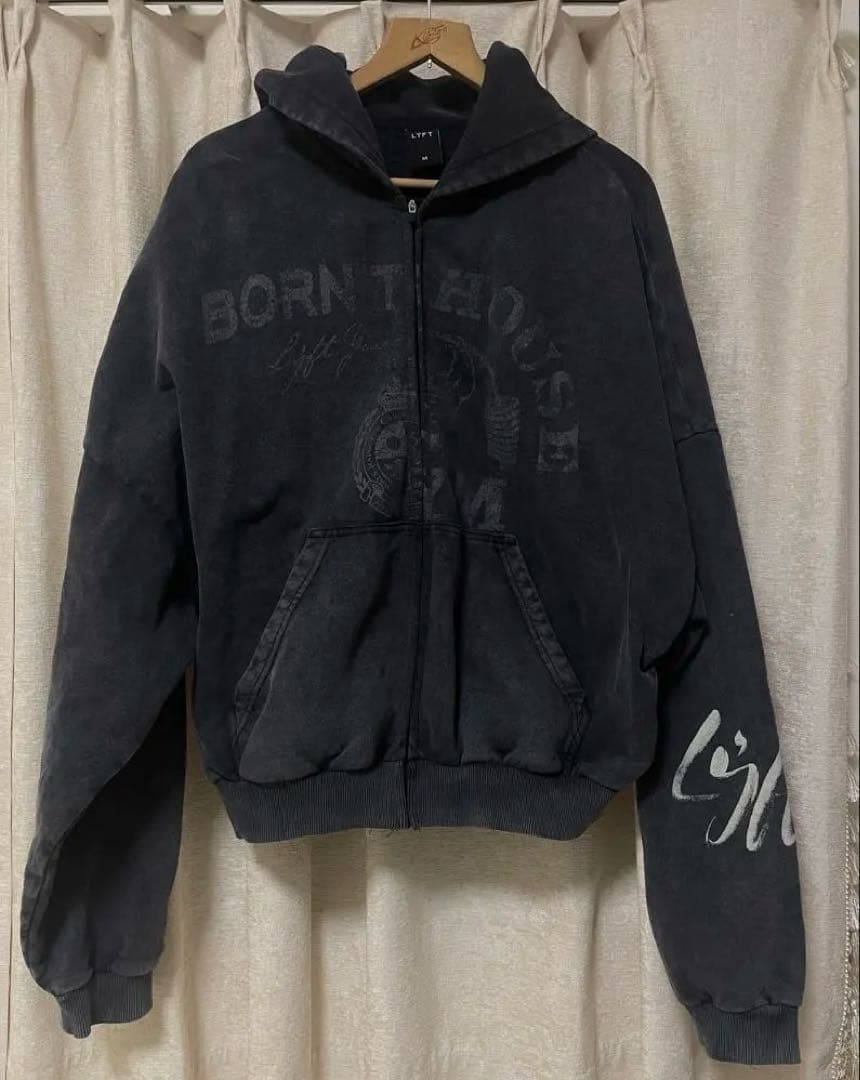 即完売品】LYFT リフト パワーハウスジム パーカー Mサイズ ブラック