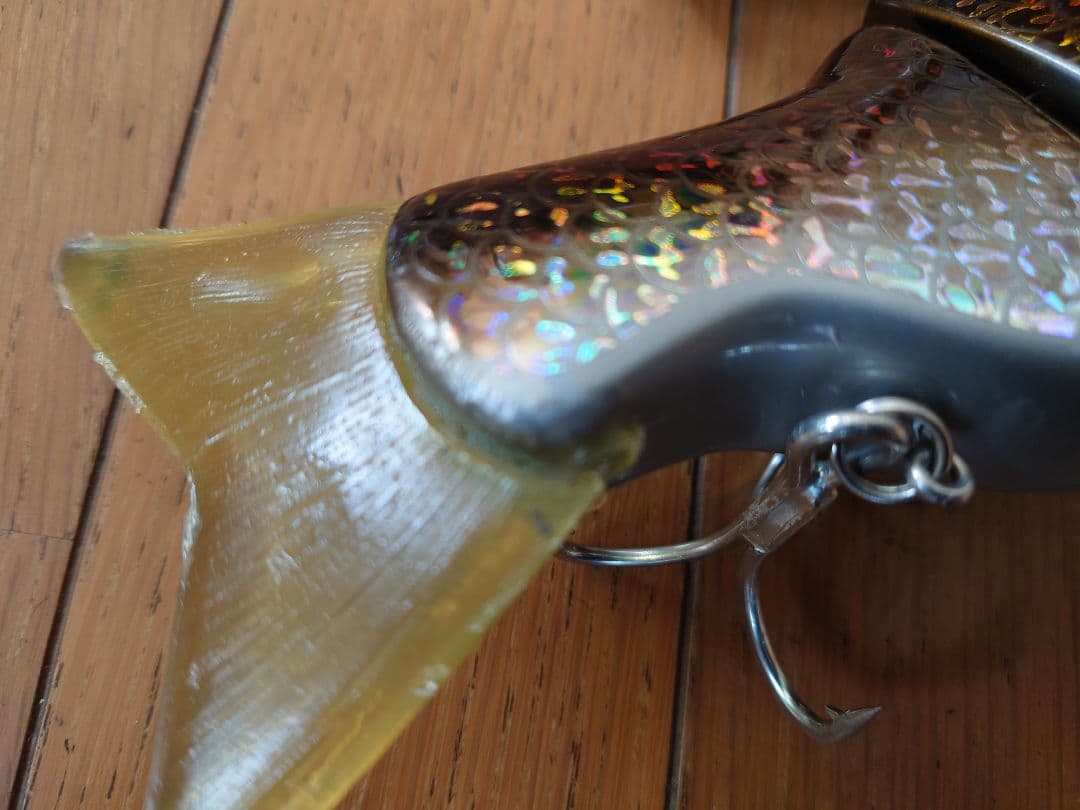 cc ベイツ アルセナーレ ロッソ モンストレウス フナ? 七色の輝き