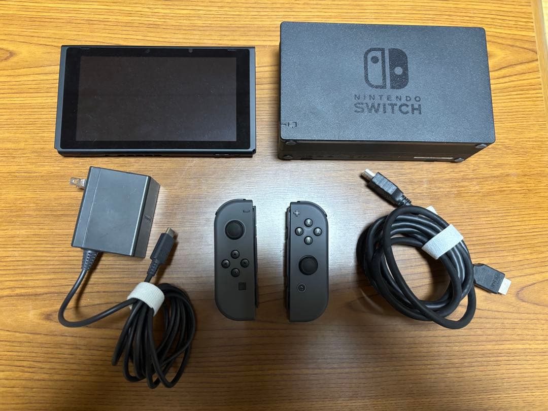 Nintendo Switch 新型 グレー 箱あり 欠品あり 動作確認済 - メルカリ