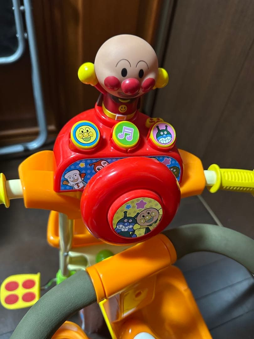 アンパンマン 三輪車 SG規格 かじとり 手押し棒 おでかけ三輪車