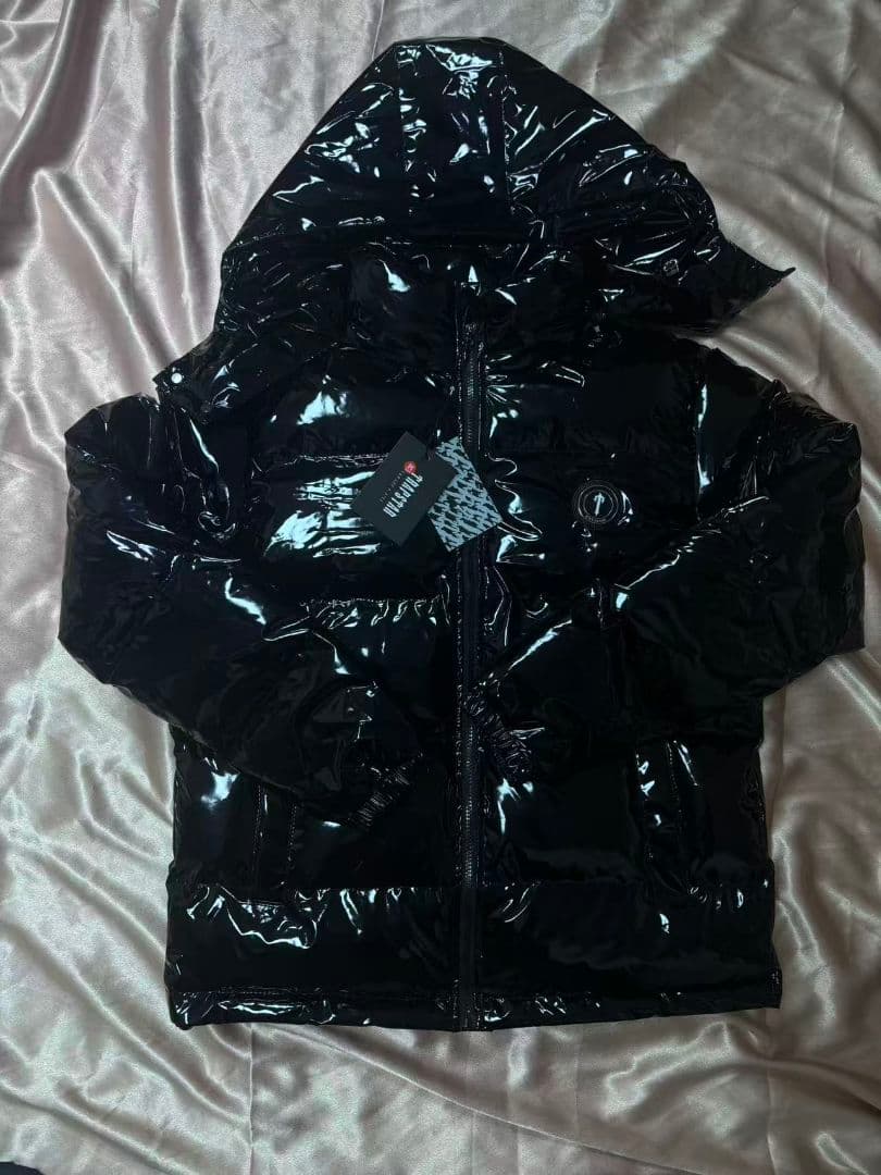 TRAPSTAR 光沢ブラック ダウンジャケット Mサイズ - ジャケット