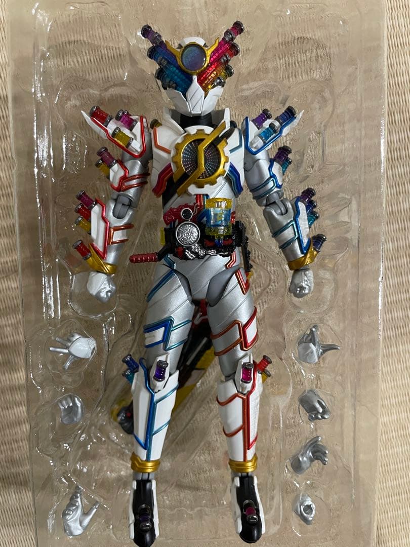 S.H.Figuarts 仮面ライダー ビルド ジーニアスフォーム