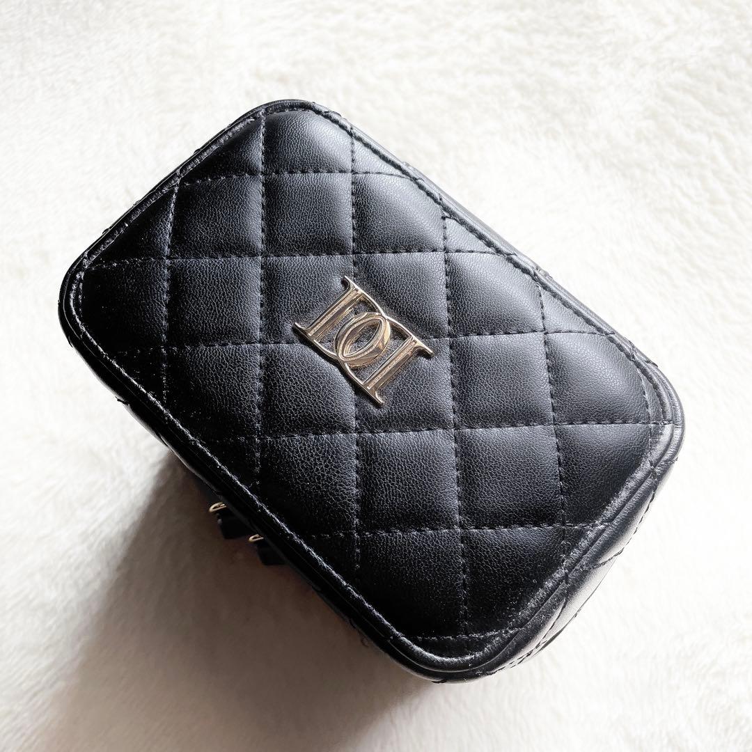 新品未使用 ダーリッチ ノベルティ DDキルティングメイクポーチ メイク