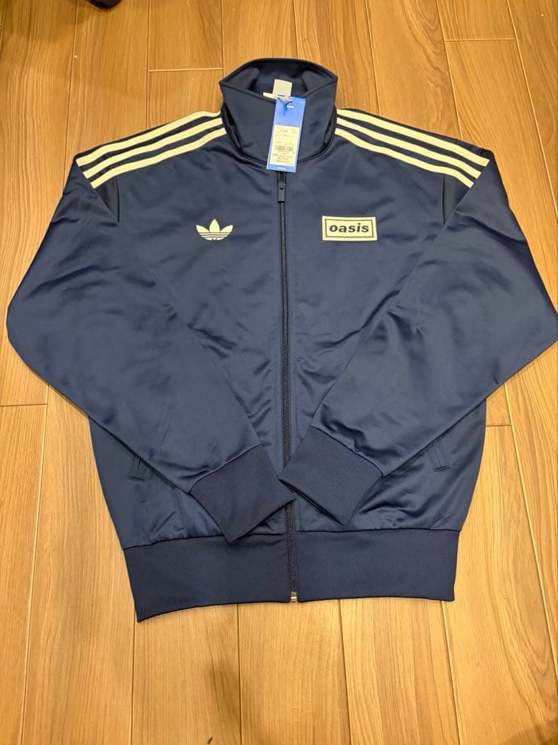 新品】adidas x Oasisツアー ジャージ XSサイズ ネイビー - トップス
