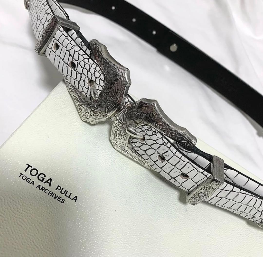 TOGA PULLA トーガ レザーベルト 本革 白 ホワイト クロコダイル