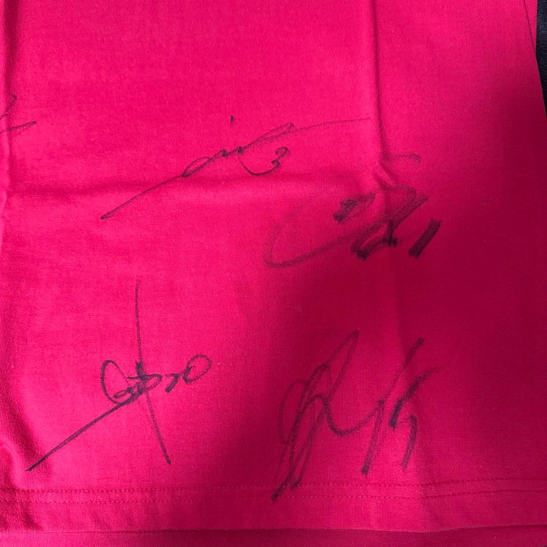 浦和レッズ ACL2017 優勝記念Tシャツ 直筆サイン入り - メルカリ