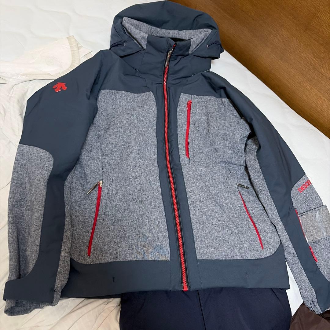 デサント フード付きスキーウェア グレー/ネイビー メンズS 子供にも