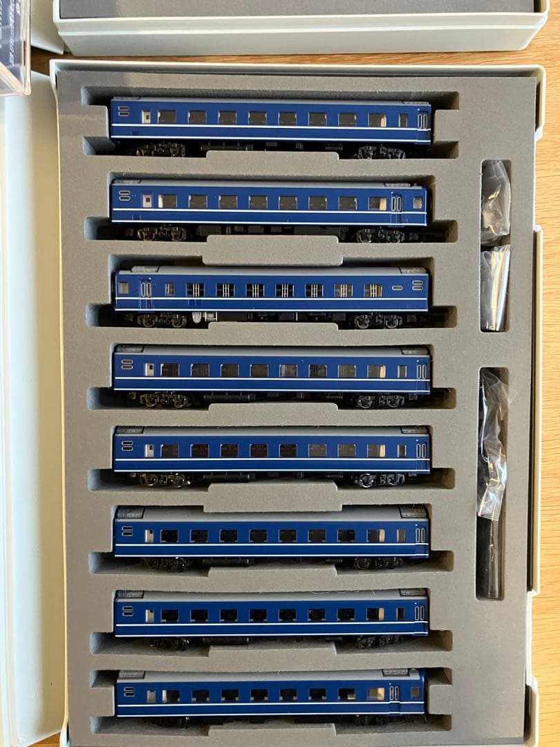 TOMIX 14系14形特急寝台客車(さくら) 基本+増結+牽引（EF65） - メルカリ