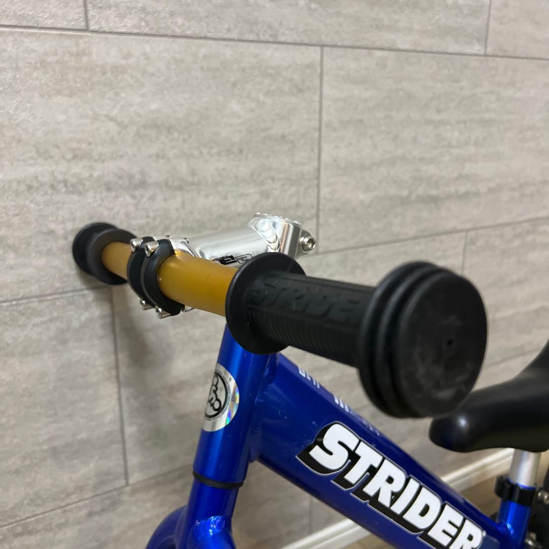 デ*や様 日本正規品 ストライダーSTRIDERPRO 青✖︎金 美品 レース用