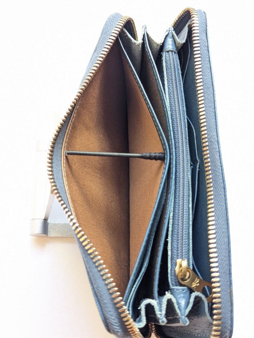 イルビゾンテ【限定色デニムブルー】ラウンドジップロングウォレット