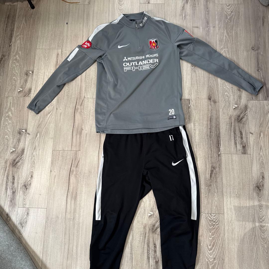 Nike 浦和レッズ支給品ウェア Yahoo!オークション -「浦和レッズ 支給」(Jリーグ) (クラブチーム)の