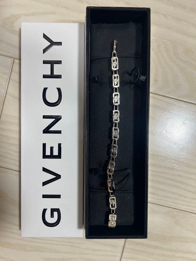GIVENCHY シルバーチェーンブレスレット GIVENCHY（ジバンシィ） ブレスレット BN206EF003 メンズ メタル