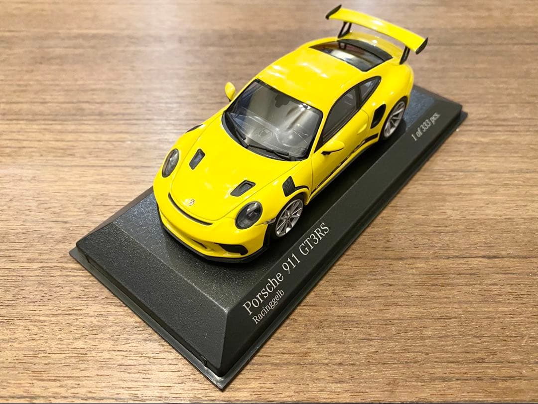 新品 1/43 ミニチャンプス ポルシェ 991.2 911GT3RS イエロー ミニチャンプス 1/18 ポルシェ 911 GT3 RS (991.2) 2019 イエロー