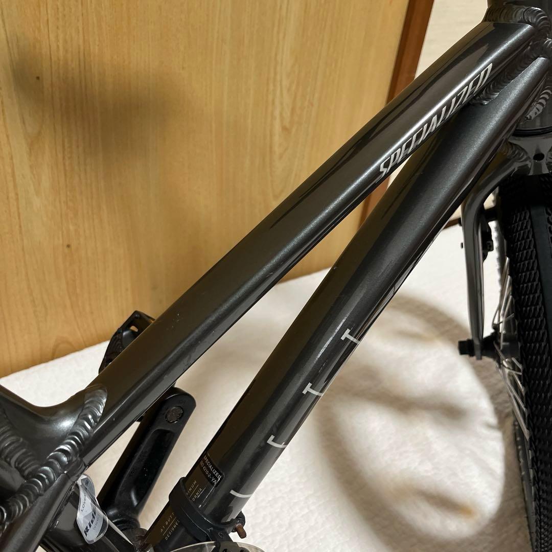 SPECIALAIZED JETT 16 グロススモーク/フレークシルバー 子どもの成長