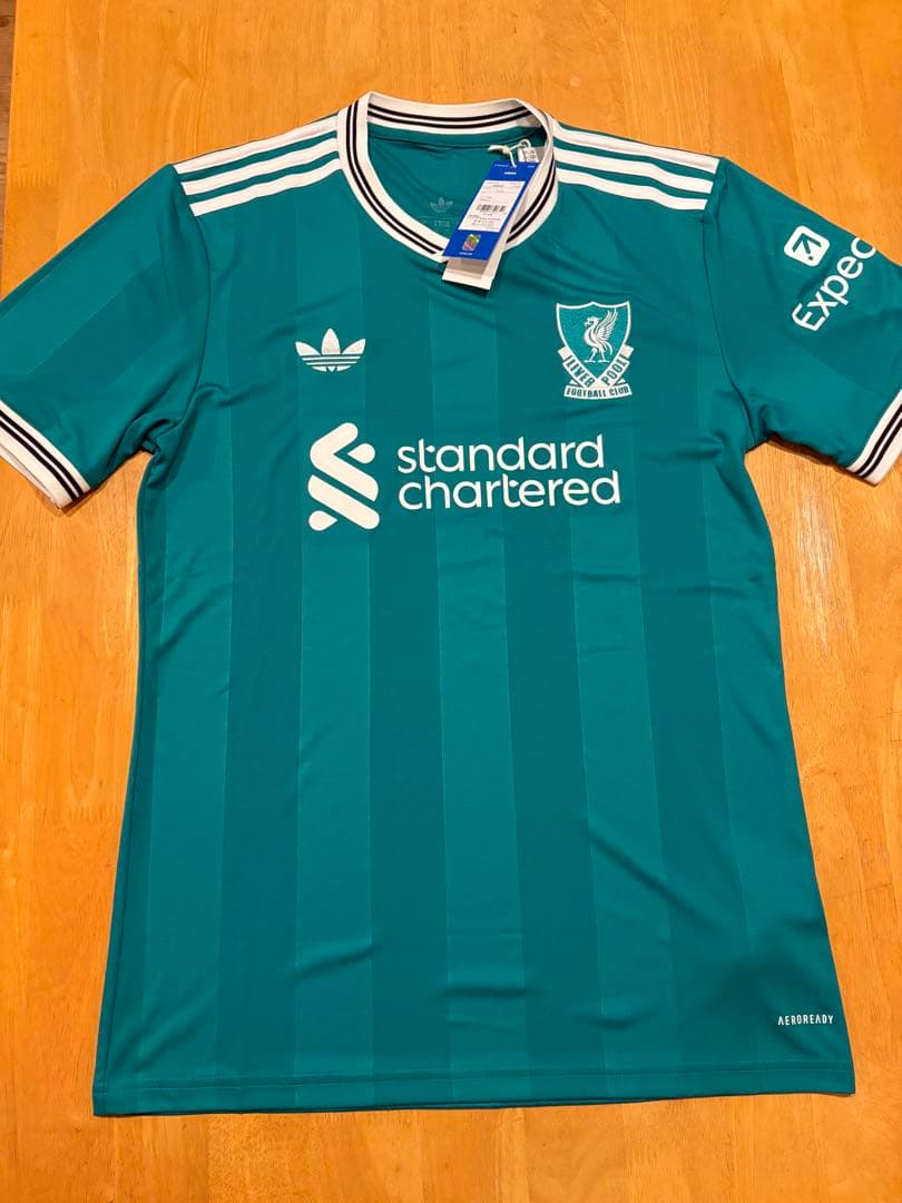 正規品 新品 極美品 リヴァプール 25/26 3rd Lサイズ 正規品 新品 極美品 リヴァプール 25/26 3rd Lサイズ - メルカリ