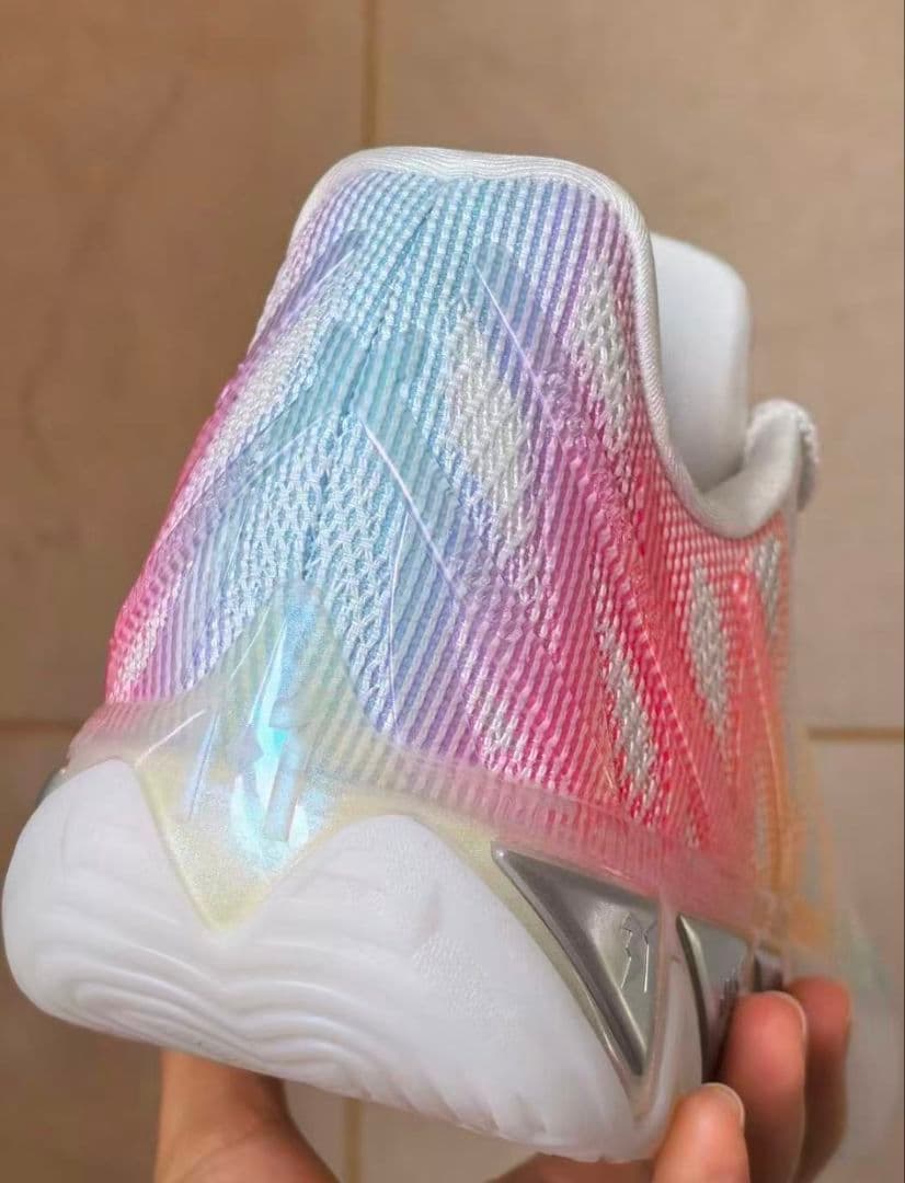 ANTA KT11「Sti11Klay」Klay ANTA KT11「Sti11Klay」Klay Thompson着用