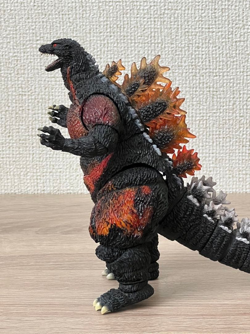 バーニングゴジラ s.h.monsterarts モンスターアーツ