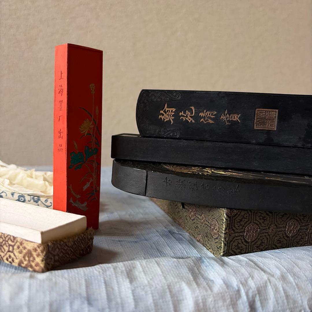 墨 唐墨 文房四宝 中国 朱墨 魚戯蓮 書画 書道 硯