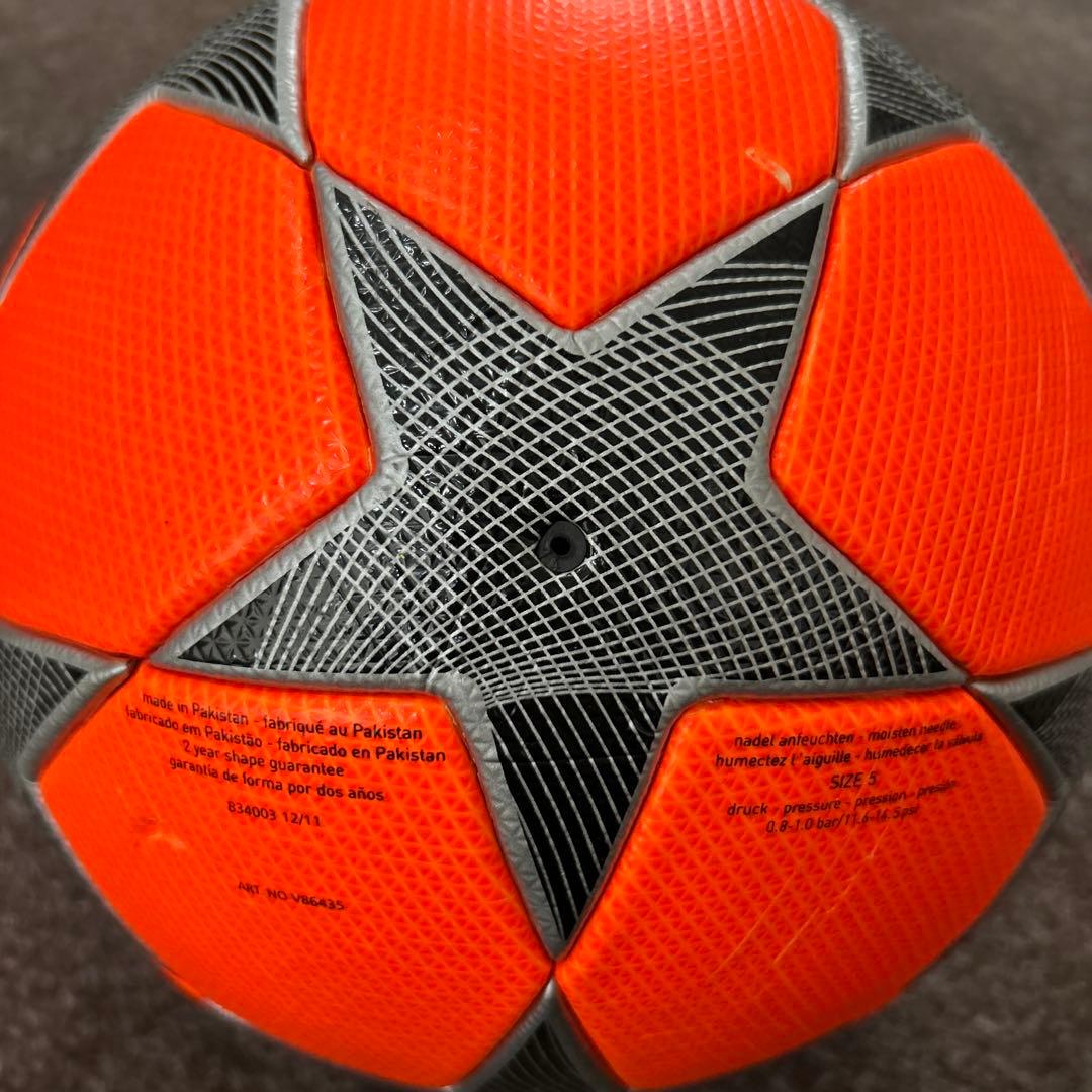 uefa champions league 荒天ボール　非売品　5号球 楽天市場】チャンピオンズリーグ 5号球 サッカーボールの通販