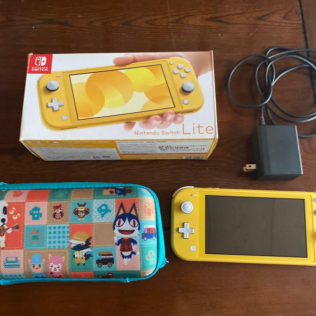 Nintendo Switch Lite イエロー　ケース付き Amazon.com: HYPERCASE Protective Case for Nintendo Switch Lite
