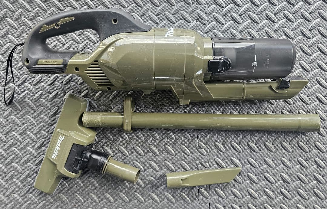 マキタ 充電式クリーナー CL286FD 18V　中古品 マキタ makita 充電式クリーナー CL286FD 18V 白の中古 中古B使用感