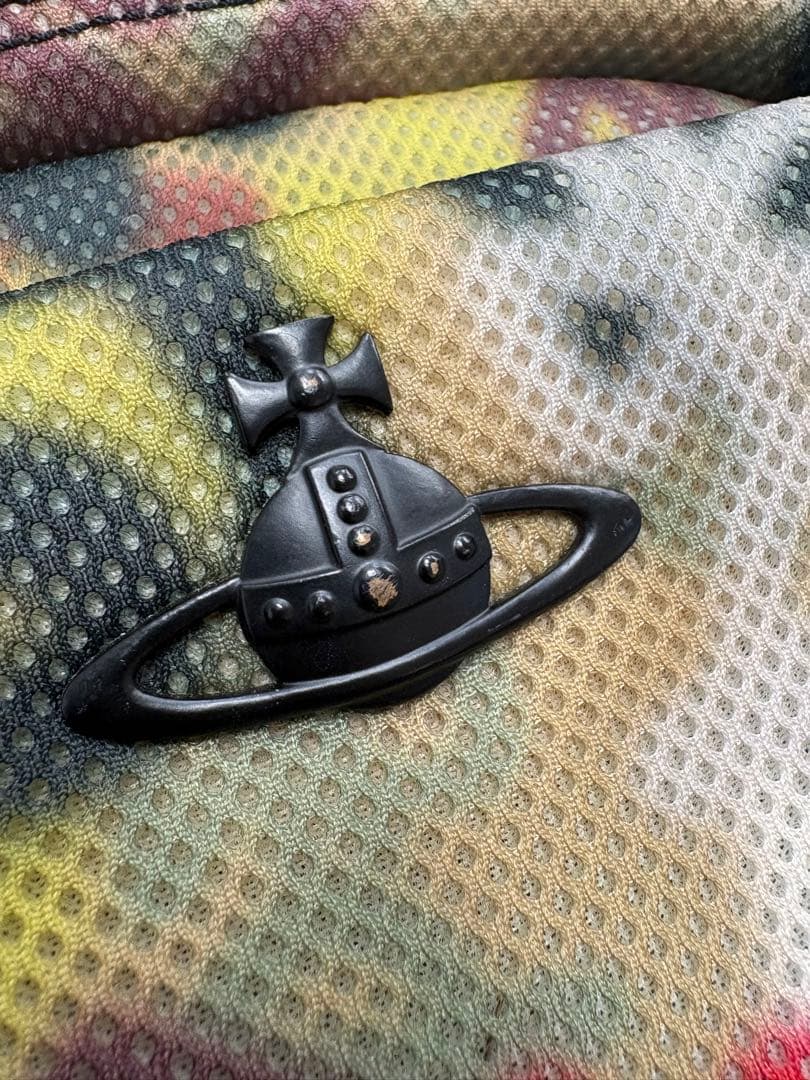 ヴィヴィアンウエストウッド スプレーペイント柄 ボディバッグ