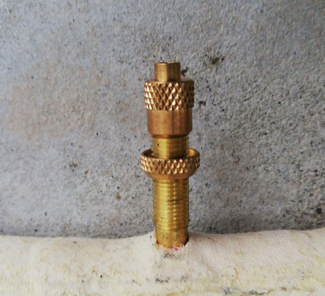 美品 NJS 競輪 SOYO RACING PRO シームレスタイヤ 軽量 - メルカリ