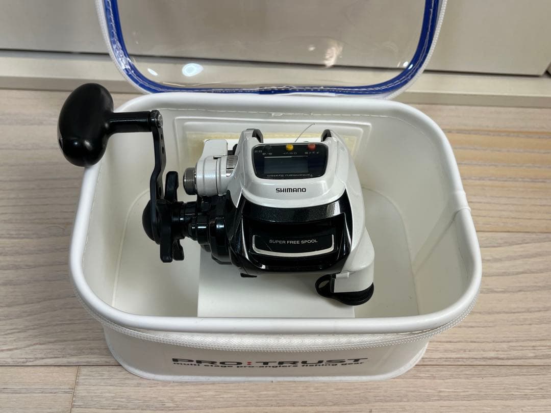 シーズンイン！】SHIMANO PLAYS 1000 電動リール ケーブル付