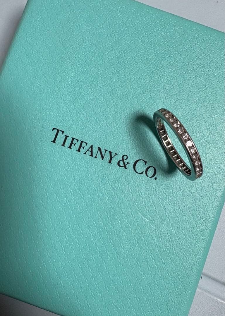 ティファニー　フルエタニティ 日本限定】ティファニー エタニティ 28MM ラウンド ピンクサファイヤ