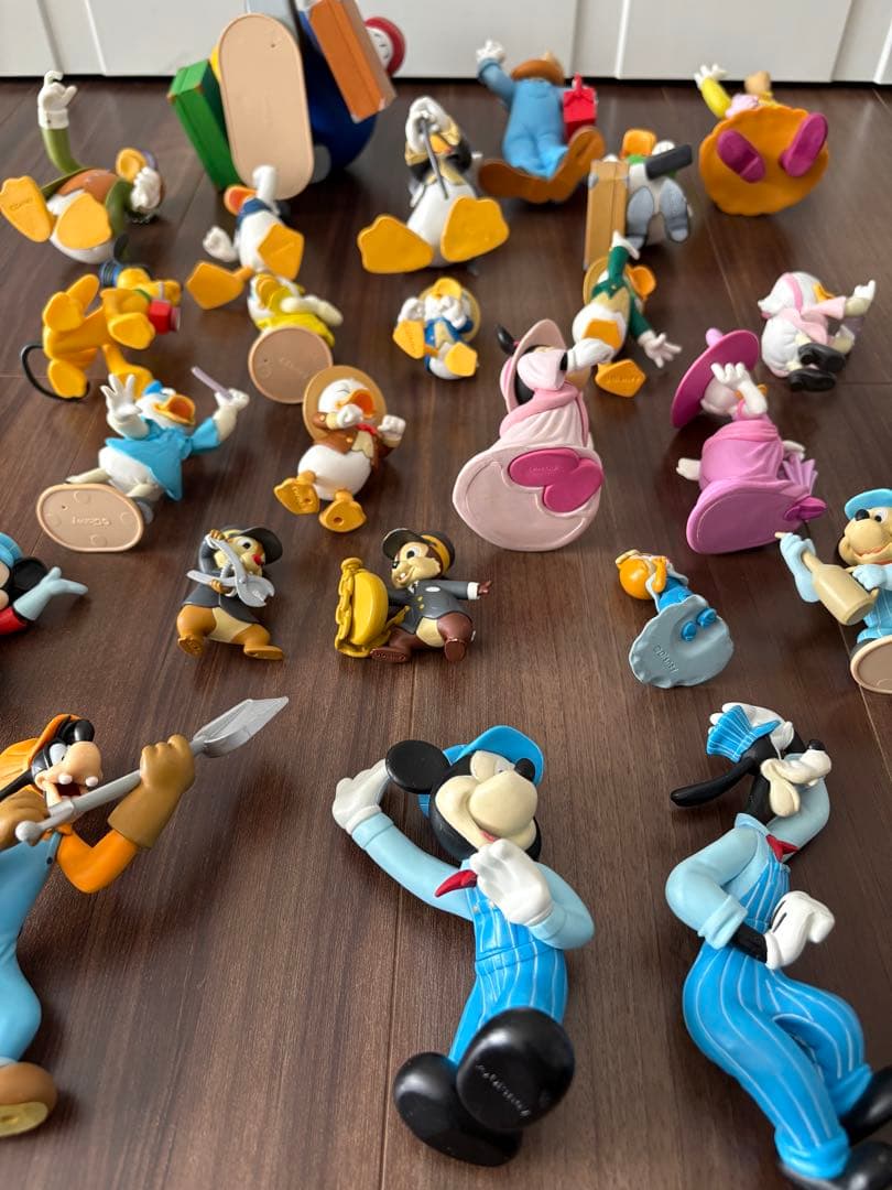 超希少】レトロディズニーミッキー&フレンズフィギュア24体まとめ売り