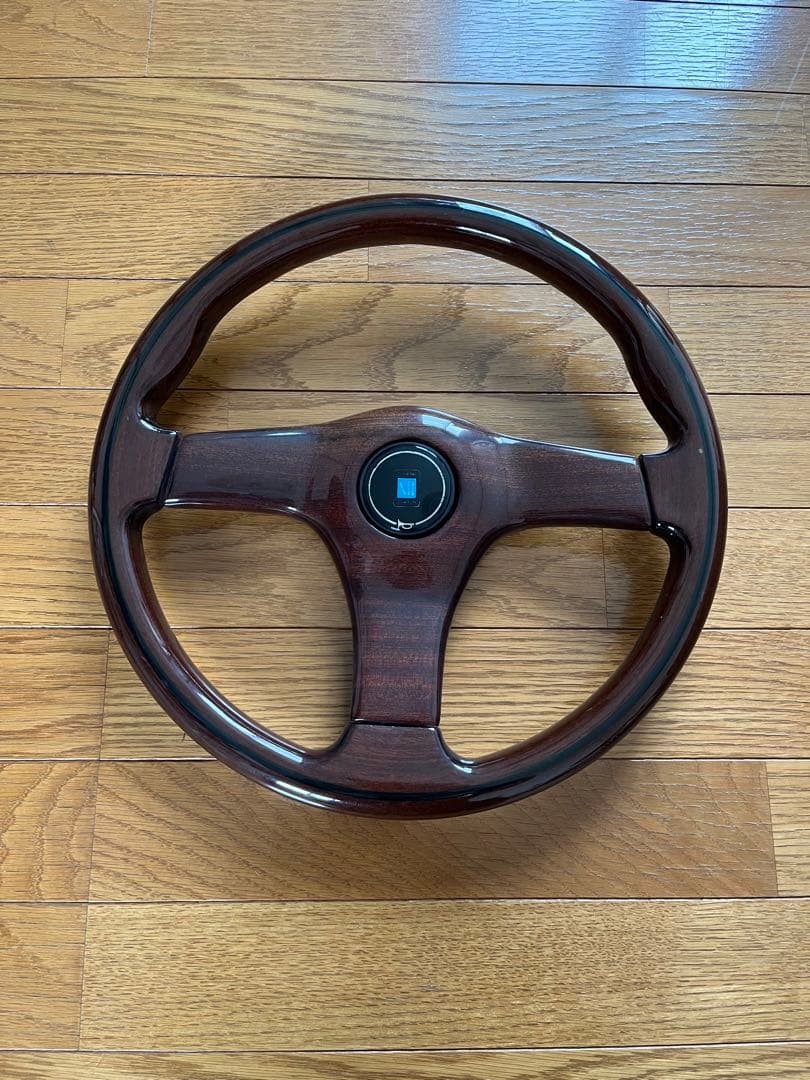 NARDI　ステアリング　ハンドル Amazon | Nardi ステアリングホイール - クラシック - 390mm (15.35