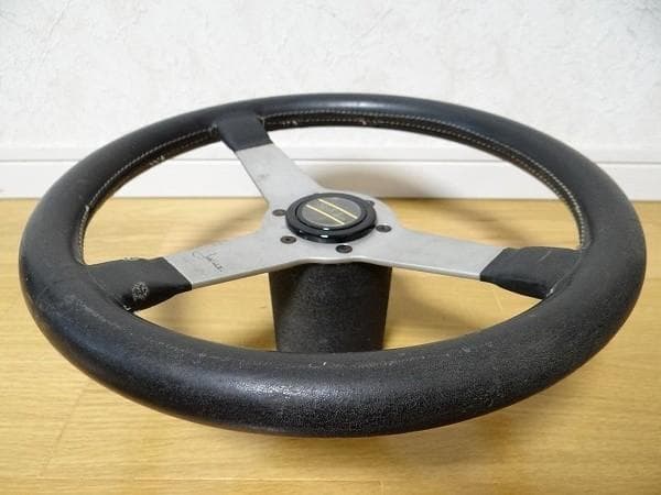 希少 ビンテージ イタリア製 MOMO ジャッキーイクス ステアリング 旧車