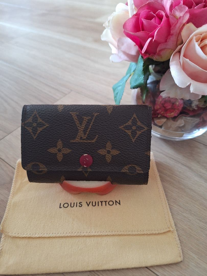 Louis Vuitton モノグラム レザーキーケース♥️ ルイヴィトン LOUIS VUITTON モノグラム ポシェット6クレ ラウンド